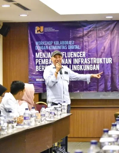 Spora Comm Mengisi Training