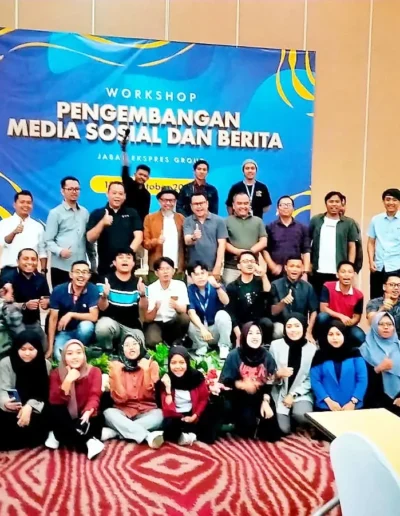Spora Comm Mengisi Training